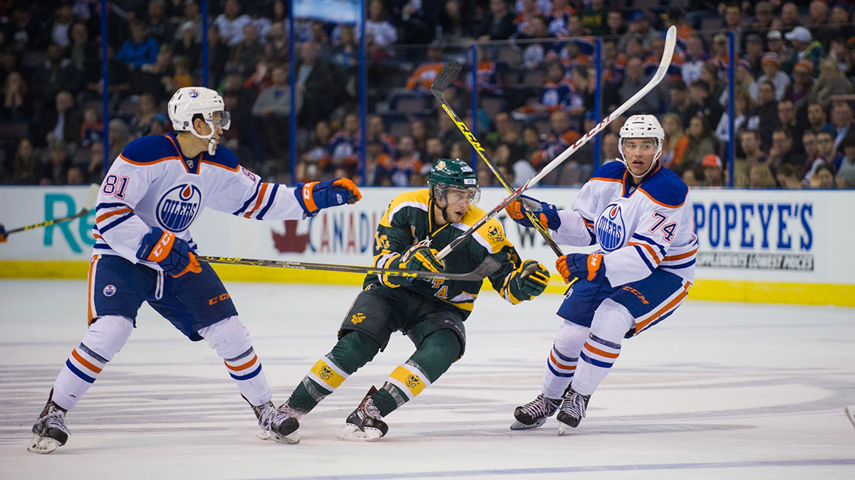 22-Sports-Randy-Savoie-Oilers-vs-Bears-3