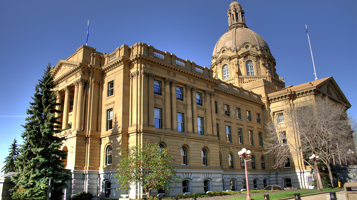 Alberta updates COVID-19 restrictions as cases are at all ...