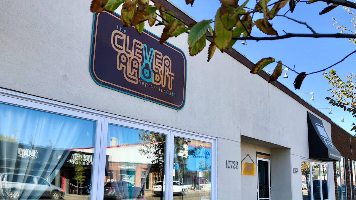 Eating Edmonton: Clever Rabbit - The Gateway