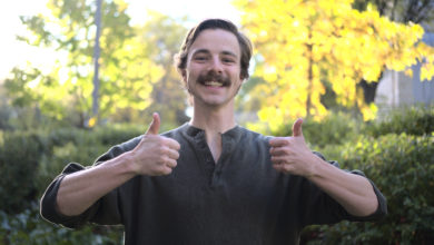 A photo of Stephen Raitz with two thumbs up.