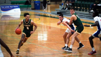 Bears basketball vs Ontario Tech, by Maritn Bendico
